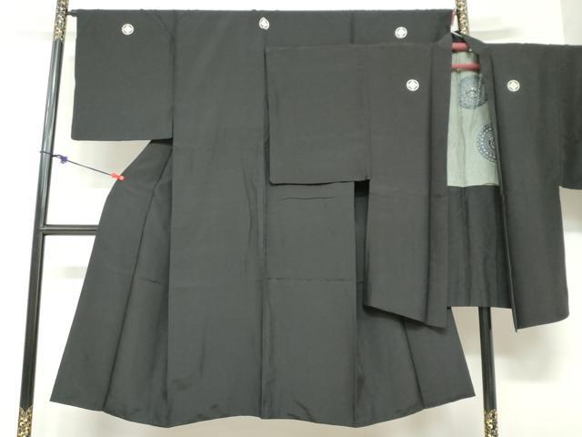 平和屋着物●男性　黒紋付　羽織セット　羽裏：花鳥絵皿文　正絹　逸品　DABF1714ud