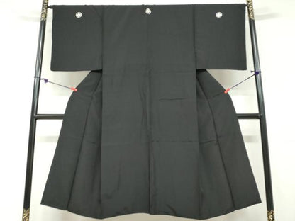 平和屋着物●男性　黒紋付　羽織セット　羽裏：花鳥絵皿文　正絹　逸品　DABF1714ud