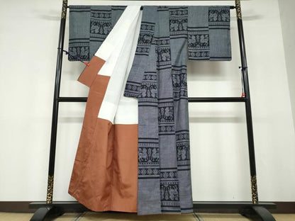 平和屋着物●本場大島紬　9マルキ　鳥獣文　正絹　逸品　DABF1725ud