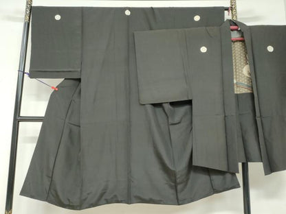 平和屋着物●男性　黒紋付　羽織セット　羽裏：能面　正絹　逸品　DABF1746ud