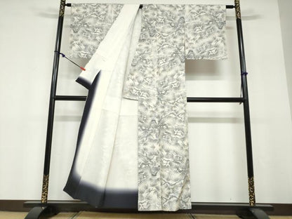 平和屋着物●本場大島紬　白大島　7マルキ　総絣　枝松文　正絹　逸品　DABF1752ud