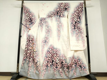 平和屋着物●豪華振袖　駒刺繍　枝垂れ桜文　金彩　銀通し地　正絹　逸品　DABF1764ud