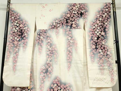 平和屋着物●豪華振袖　駒刺繍　枝垂れ桜文　金彩　銀通し地　正絹　逸品　DABF1764ud