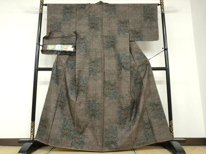 平和屋着物●本場大島紬　9マルキ　古代染色純泥染　風景樹林文　証紙付き　渡絹織物謹製　正絹　逸品　未使用　DABF1798ud