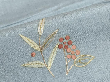 平和屋着物●訪問着　紬地　総刺繍　草花文　暈し染め　金彩　正絹　逸品　DABF1817ud