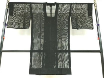 平和屋着物▽道行コート　スリーシーズン　春夏秋　塵除け　黒色　黒地　正絹　逸品　DABF1868ud