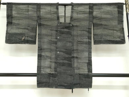 平和屋着物▽道行コート　スリーシーズン　春夏秋　塵除け　霞文　黒地　反端付き　正絹　逸品　DABF1881ud