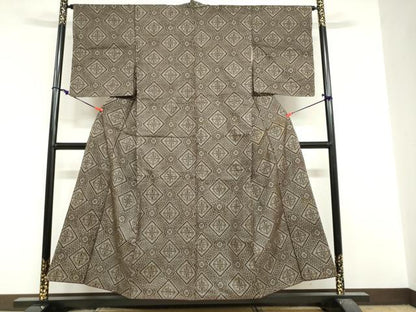 平和屋着物●本場大島紬　龍郷絣　花菱文　正絹　逸品　DABF1948ud