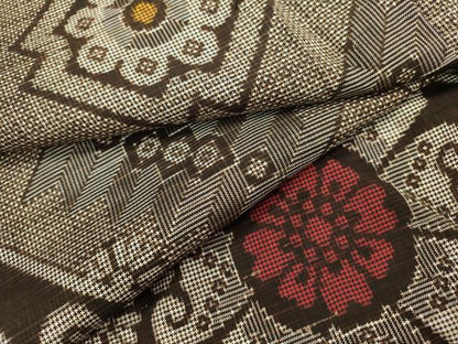 平和屋着物●本場大島紬　龍郷絣　7マルキ　花菱文　正絹　逸品　DABF2269fe
