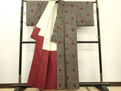 平和屋着物●本場大島紬　龍郷絣　7マルキ　花菱文　正絹　逸品　DABF2271fe