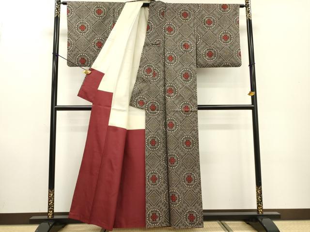 平和屋着物●本場大島紬　龍郷絣　7マルキ　花菱文　正絹　逸品　DABF2271fe