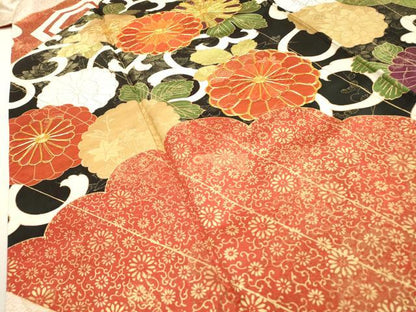 平和屋着物●豪華振袖　駒刺繍　吉祥菊唐草松文　金彩　金通し地　正絹　逸品　DABF2282fe
