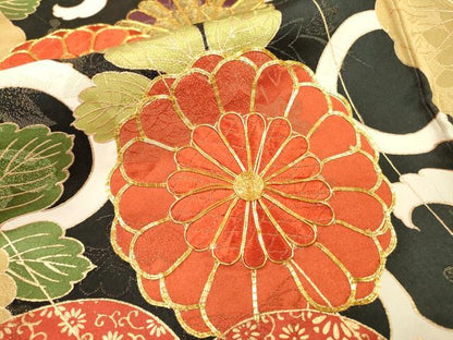 平和屋着物●豪華振袖　駒刺繍　吉祥菊唐草松文　金彩　金通し地　正絹　逸品　DABF2282fe