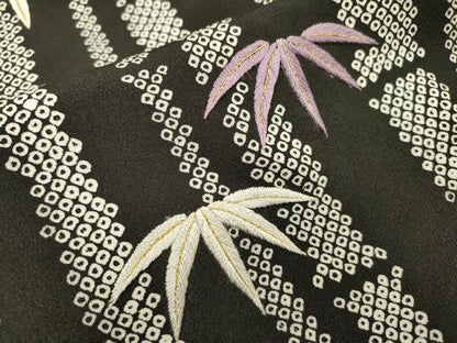 平和屋着物▼豪華黒留袖　駒刺繍　笹竹文　金糸　正絹　逸品　DABF2397fe