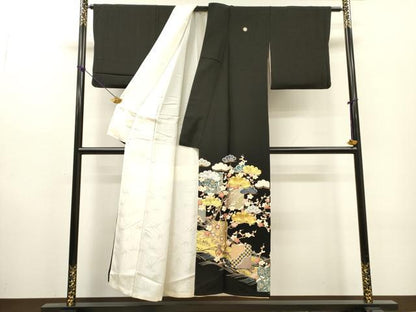 平和屋着物▼豪華黒留袖　作家物　駒刺繍　地紙枝花松文　金彩　正絹　逸品　DABF2882fe