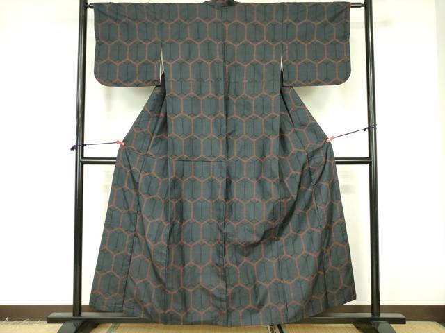 平和屋着物■本場大島紬　7マルキ　亀甲柄　正絹　逸品　DABF3076op