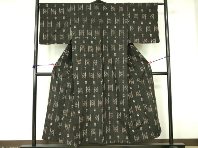 平和屋着物▽上質な紬 　単衣　絣花間道　黒地　正絹　逸品　未使用　DABF3164op