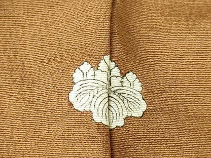 平和屋着物▽上質な色無地　単衣　枯茶色　お召縮緬　正絹　逸品　DABF3342op