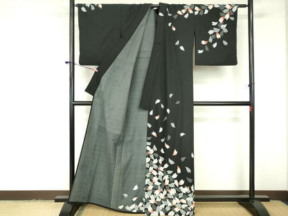 平和屋着物▽訪問着　単衣　舞桜　黒地　金彩　洗える着物　DABF3348op