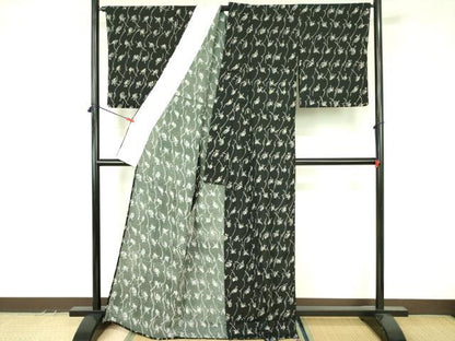平和屋着物▽小紋　単衣　草花　黒地　洗える着物　DABF3541op