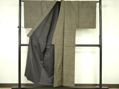 平和屋着物●男性　本場大島紬　アンサンブル　長羽織・長襦袢(袷)セット　100亀甲　総詰め　反端付き　正絹　逸品　DABF3643op