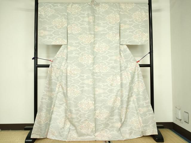 平和屋着物●本場大島紬　白大島　7マルキ　雲取花文　正絹　逸品　DABF3681op