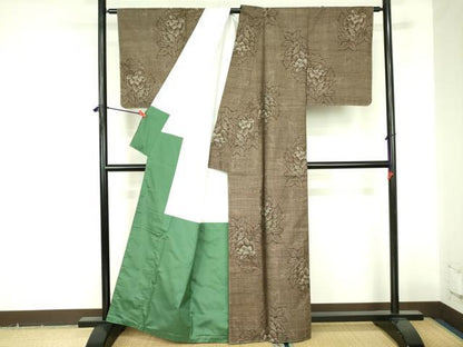 平和屋着物●本場大島紬　9マルキ　古代染色　純泥染　更紗花文　証紙付き　正絹　逸品　未使用　DABF3725op
