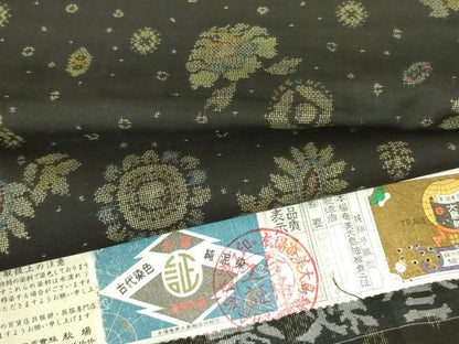 平和屋着物●本場大島紬　9マルキ　古代染色　純泥染　更紗花鳥文　高島屋扱い　証紙付き　正絹　逸品　DABF3728op