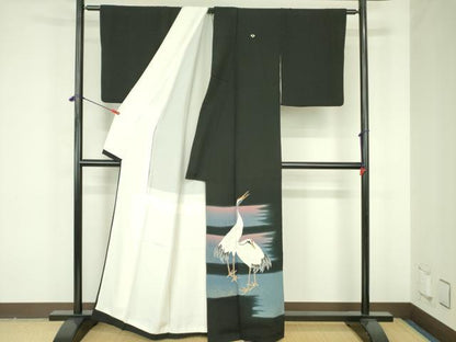 平和屋着物▼豪華黒留袖　作家物　刺繍　鶴　暈し染め　金彩　正絹　逸品　DABF3759op