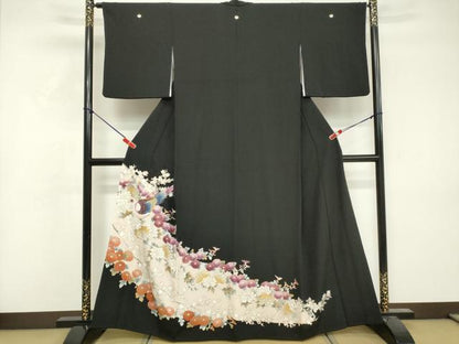 平和屋着物■豪華黒留袖　駒刺繍　尾長鳥花文　金彩　正絹　逸品　DABF4514cd