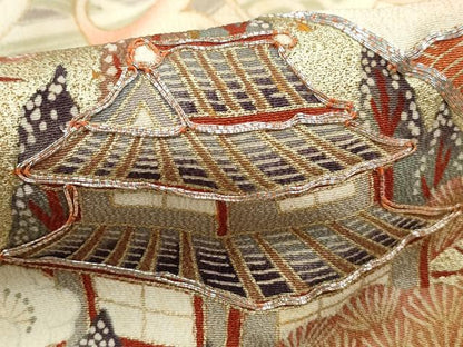 平和屋着物■豪華黒留袖　駒刺繍　地紙風景花文　暈し染め　金彩　正絹　逸品　DABF4573qa