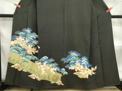 平和屋着物■豪華黒留袖 駒刺繍 枝梅松文 金彩 正絹 逸品 DABF4639qa