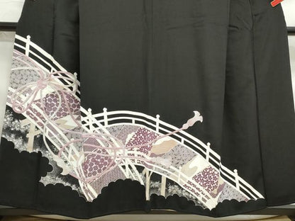 平和屋着物■豪華黒留袖　駒刺繍　渡橋花文　銀彩　正絹　逸品　DABF4709qa