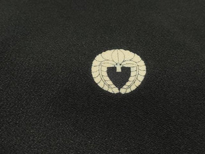 平和屋着物■豪華黒留袖　駒刺繍　扇面飛鶴花文　金彩　正絹　逸品　DABF4722qa