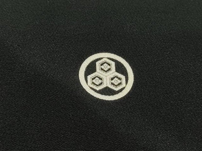 平和屋着物■豪華黒留袖 駒刺繍 孔雀花文 金彩 正絹 逸品 DABF4739qa