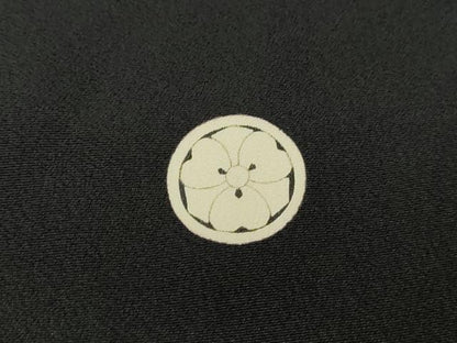 平和屋着物■豪華黒留袖　駒刺繍　総刺繍　地紙花鳥文　金銀糸　正絹　逸品　DABF4975qa