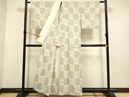 平和屋着物▽本塩沢　単衣　市松花文　正絹　逸品　DABF5734du