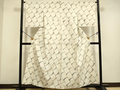 平和屋着物▽上質な紬　単衣　瓦文　正絹　逸品　DABF5746du
