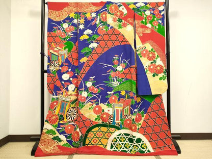 平和屋本店▼お引きずり・お引き摺り・引き振袖　和装　結婚式　舞妓　芸妓　芸者　衣装　駒刺繍　御所車花文　金彩　逸品　DABF5797du