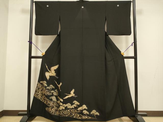 平和屋着物▽黒留袖　単衣　飛鶴流水松文　金彩　洗える着物　DABF5911du