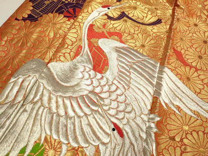 平和屋本店●色打掛　お引きずり　結婚式　和装　婚礼　神社挙式　花嫁　総刺繍　金銀糸　御所車飛鶴花文　逸品　DABF5990du