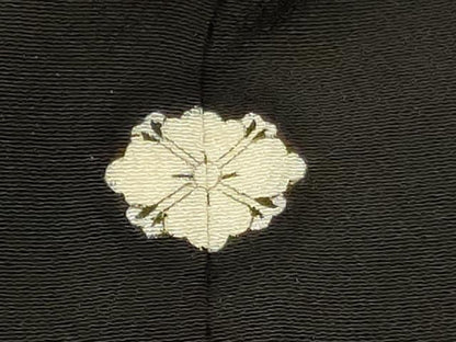 平和屋着物■豪華黒留袖　駒刺繍　草花文　金彩　正絹　逸品　DABF6060zy