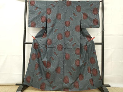 平和屋着物■本場大島紬　7マルキ　亀甲花文　正絹　逸品　DABF6462zy