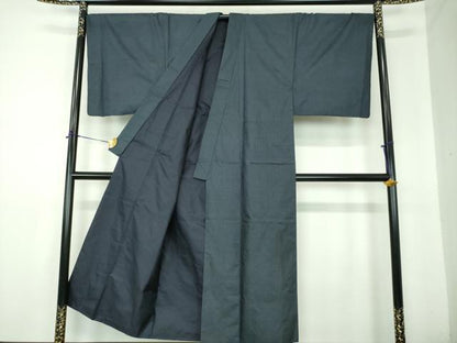 平和屋着物●男性　本場大島紬　キングサイズ　100亀甲　総詰め　正絹　逸品　DABF7215ps
