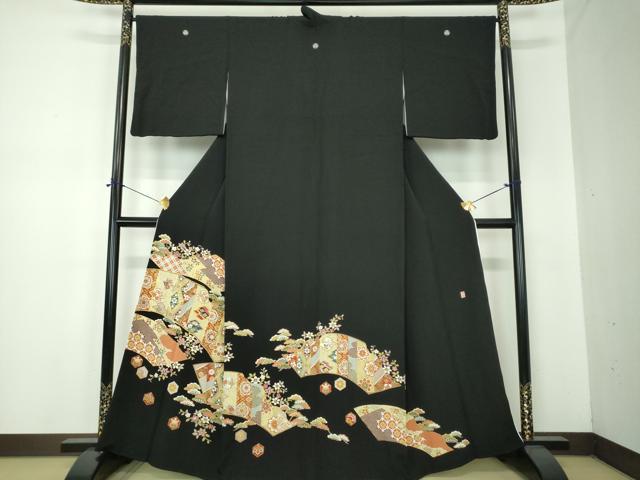 平和屋着物●豪華黒留袖　作家物　駒刺繍　地紙吉祥花文　金彩　正絹　逸品　DABF7217ps