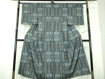 平和屋着物●本場大島紬　割り込み絣　飾花文　正絹　逸品　未使用　DABF7265ps