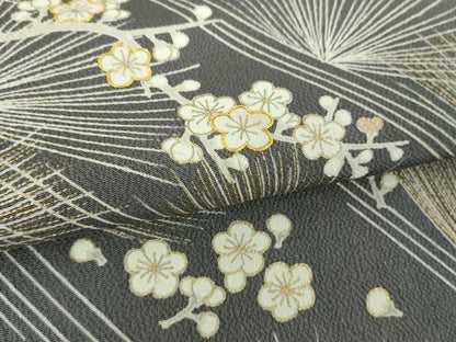 平和屋着物●豪華色留袖　駒刺繍　梅松文　鬼しぼ縮緬　金彩　正絹　逸品　DABF7499ps