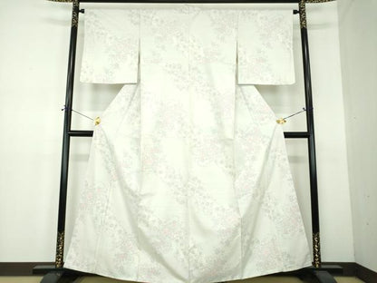 平和屋着物●本場大島紬　白大島　9マルキ　花文箱　正絹　逸品　未使用　DABF7501ps