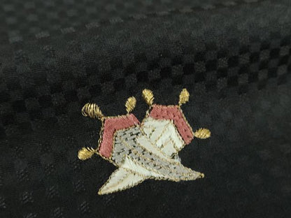 平和屋着物●訪問着　総刺繍　宝尽くし　黒地　金銀糸　正絹　逸品　DABF7536ps