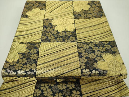 平和屋着物▼六通柄袋帯　市松桜　金糸　正絹　逸品　DABF7676ps